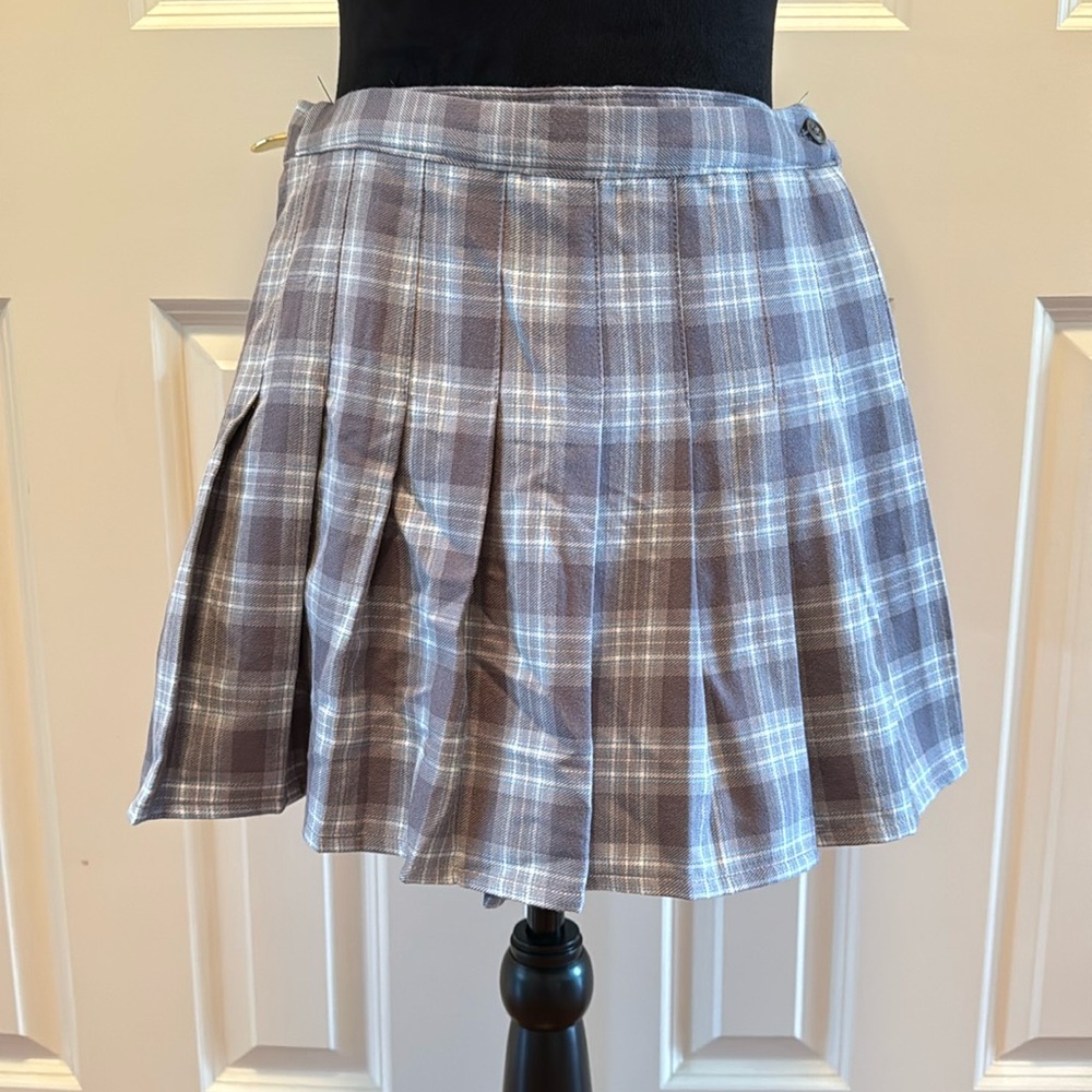 Pleated skirt